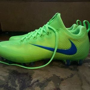 Nike Vapor Untouchable Football Cleats